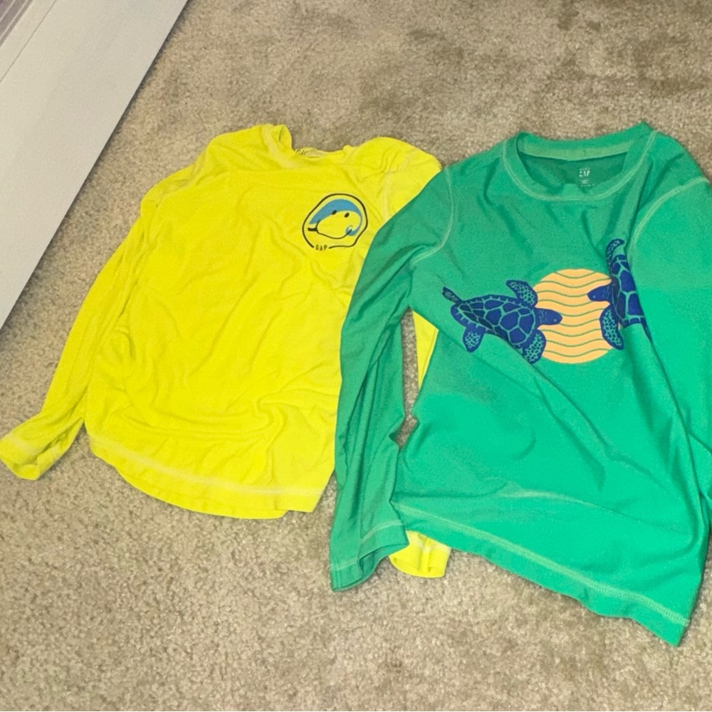 GAP Kids' Yellow and Green Rashguards with Turtle Design